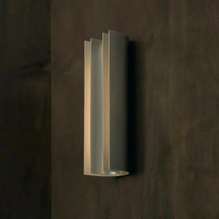 STIVANA sleek metal wall light integrated LED close-up