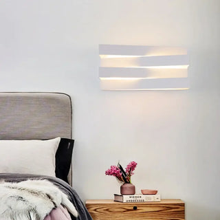 Graphic LED wall sconce white small size 10x10cm