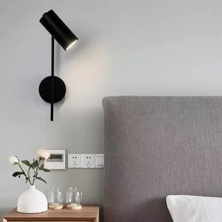 Industrial brass wall sconce E27 gold – installed