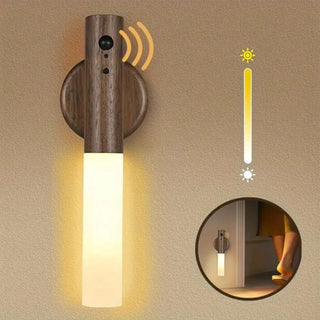 LOIR magnetic wall light close-up wood texture and G4 socket