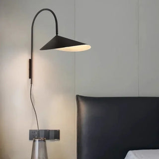 black curved arm wall light E27 LED – vintage design