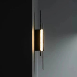 Modern striped wall sconce close-up – metal black gray 15×40cm