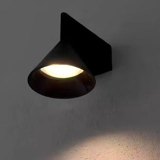 Inverted cone LED 12W wall sconce in black aluminum – front view
