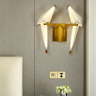 Gold origami double bird wall light – G4 8W aluminum acrylic detail