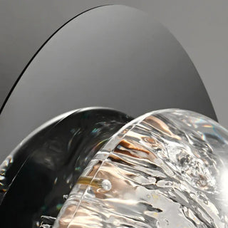 Platonium effect silver wall light E27 – close-up
