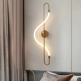 LOTU wall sconce close-up G4 socket and aluminum tube