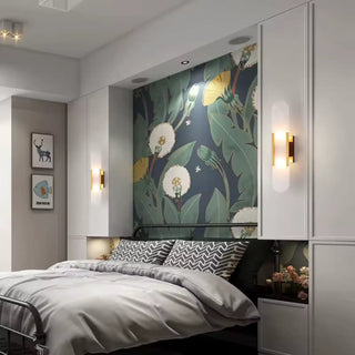 Gilded brass natural stone wall light Art Deco – detail