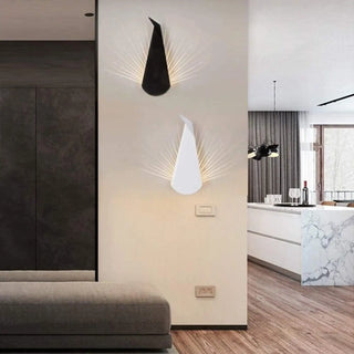 Artistic peacock aluminum wall light G4 – installed
