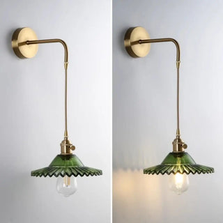 Coloured glass wall sconce E27 LED – artisan craft close-up