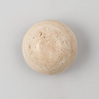 Scandinavian marble wall light E27 warm 3000K – close-up