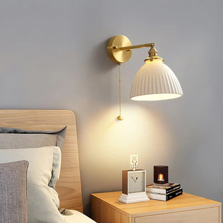 Gold white vintage wall light E27 pleated shade aluminium