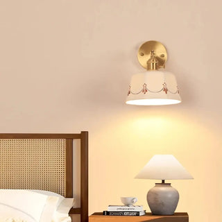 TANGERE retro wall sconce ceramic detail view