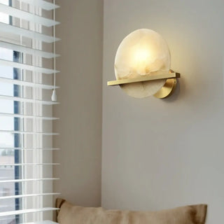 Gold marble wall sconce front view – E14 LED 2000g 3000K