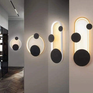 Acrylic round wall light close-up G4 gold modern