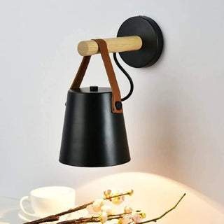Black Scandinavian wood sconce close-up – natural aluminum arm E27 detail