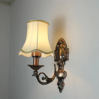 Brass fabric wall light E14 golden single – side view