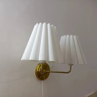 Vintage gold pleated fabric wall sconce E27 – close-up detail