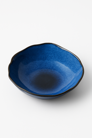 nordic shell-motif ceramic dinner plate
