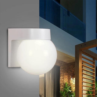 Outdoor Acrylic Light Ball – Weatherproof Outdoor Lamp | Elegant Garden Glow Sphere