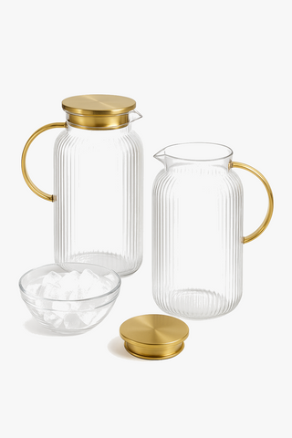glass carafe with lid