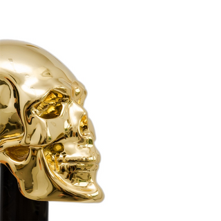 gilt resin skull handle long handle handmade Italian luxury shoehorn handle detail
