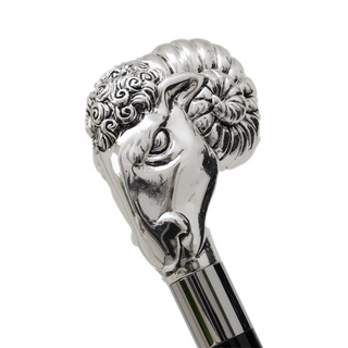 silver ram handle long handle handmade Italian luxury shoehorn close-up