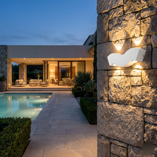 Compact Outdoor Wall Light – Waterproof Aluminium Exterior LED Fixture | Modern Lighting