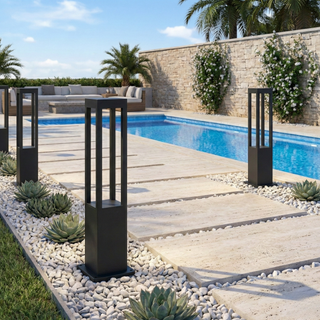 Modern Garden Lamp – Black Aluminium Bollard Light with Tempered Glass Illumination