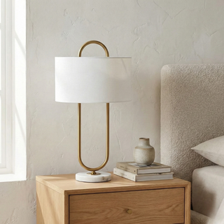 Elegant Table Lamp – Minimalist Lamp Design with Adjustable LED Lighting