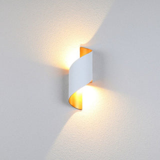 Waterproof LED outdoor wall lamp illuminated — IP65 garden fixture