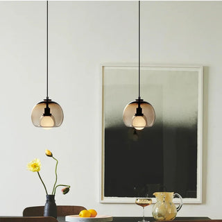 Suspension en verre soufflé – Luminaire moderne en forme de sphère avec abat-jour ambré