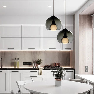 Suspension en verre soufflé – Luminaire moderne en forme de sphère avec abat-jour ambré