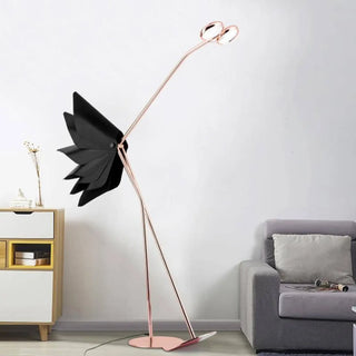 OSTRICH sculptural ostrich floor lamp – full silhouette view