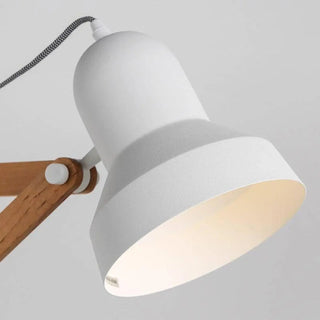 BLANVI floor lamp – base and material detail