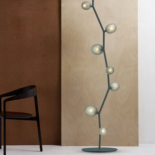 DORITYDE floor lamp – globe light arrangement close-up