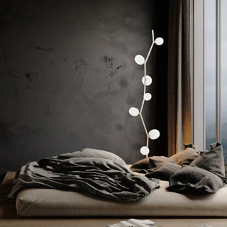DORITYDE floor lamp – pendant glass globes lit
