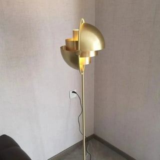 TYTIE gold black floor lamp – warm shade detail