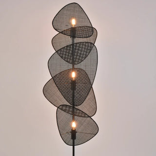 SITUPOU sculptural floor lamp – organic form close-up