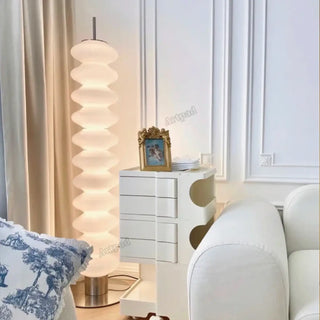 FROUDURE white glass floor lamp – in modern interior