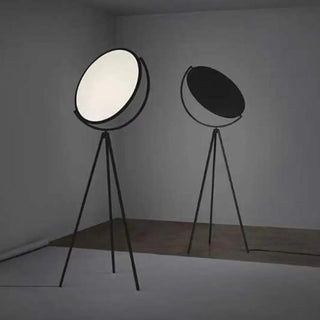 ORIGA original floor lamp – multiple tripod bases in room