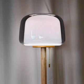 JIOOR wood stem floor lamp – base and stem close-up