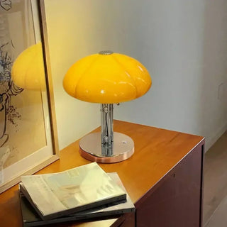 MEDIA bedside lamp – warm soft glass light diffusion