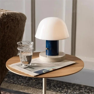 LAOUNIA touch bedside lamp – sleek Nordic silhouette detail