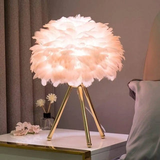 PLUME Feather Bedside Lamp – Airy Romantic Delicate Design
