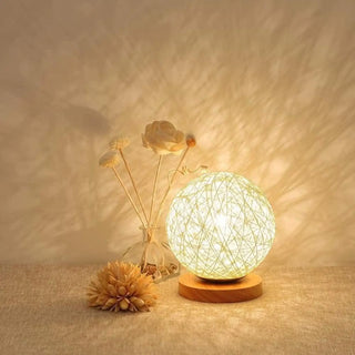 Sphere table lamp, modern design with soft ambient light and even diffusion