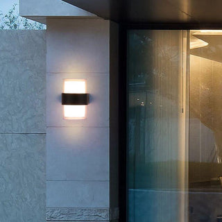 Outdoor Wall Light – Black Aluminium Exterior Wall Lamp | Weather Resistant Lighting