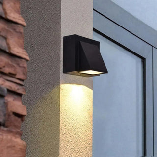 ORA Contemporary Exterior Lamp – Modern Outdoor Wall Light Design