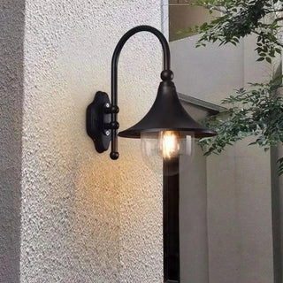 IND Retro Outdoor Wall Light – Industrial Vintage Exterior Sconce Design