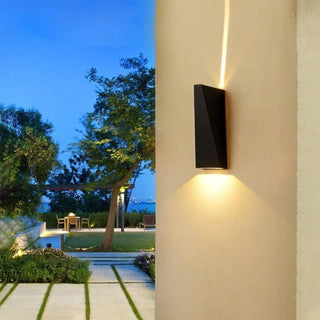 PISCINA Garden Pool Exterior Lamp – Water-Resistant Outdoor Pool-Side Light