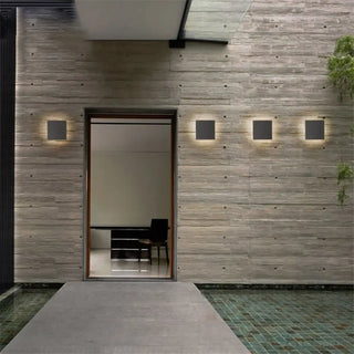 CAR Square Outdoor Wall Light – Modern Geometric Exterior Sconce